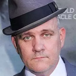 Mike O'Malley net worth