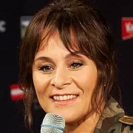 Trijntje Oosterhuis net worth