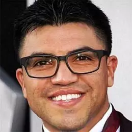 Victor Ortiz net worth