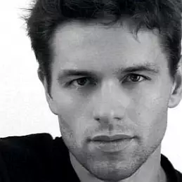 Julian Ovenden net worth