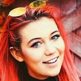 Jessie Paege net worth