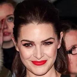 Anna Passey net worth