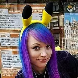 Holly Patterson net worth