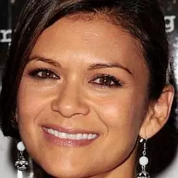Nia Peeples net worth
