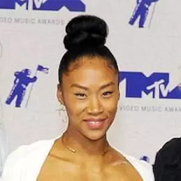 Jennie Pegouskie net worth