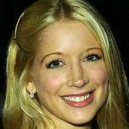 Courtney Peldon net worth