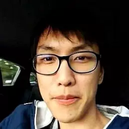 Yiliang Peng net worth