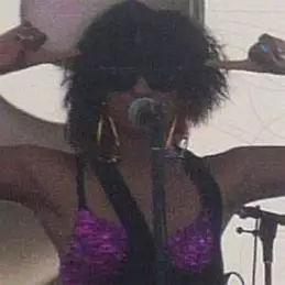 Anjulie Persaud net worth