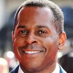 Andi Peters net worth