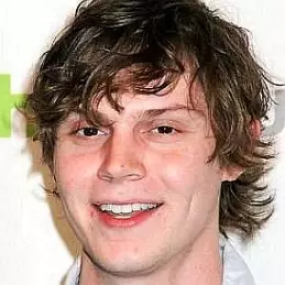 Evan Peters net worth