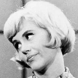 Maggie Peterson net worth