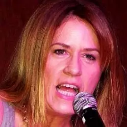 Vicki Peterson net worth