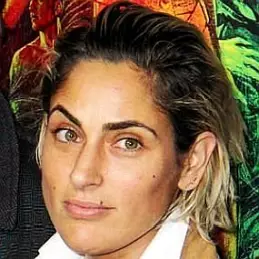 Summer Phoenix net worth