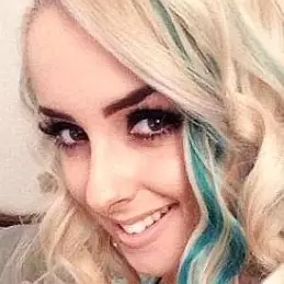PiinkSparkles net worth