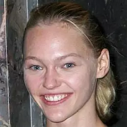 Sasha Pivovarova net worth