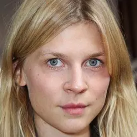 Clemence Poesy net worth