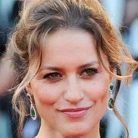 Lola Ponce net worth