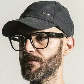 Emiliano Ponzi net worth