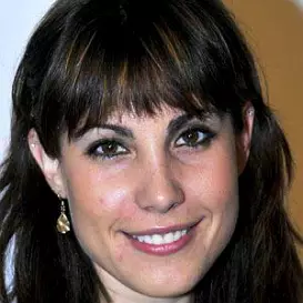 Carly Pope net worth