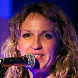 Ana Popovic net worth