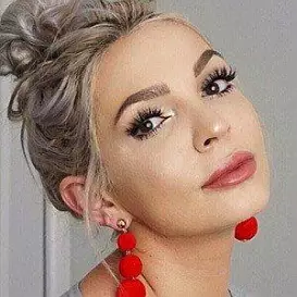 Alexandra Potora net worth