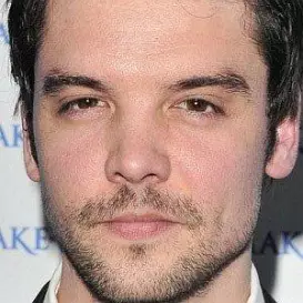 Andrew Lee Potts net worth