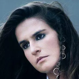 Caitlin Powell net worth