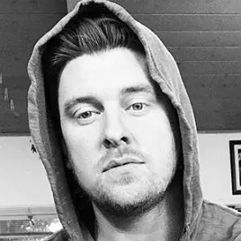 Russell Powell net worth