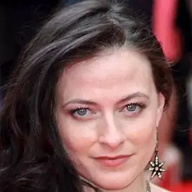 Lara Pulver net worth