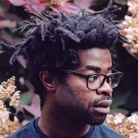 R.LUM.R net worth