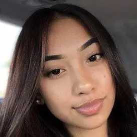 Sovida Resurreccion net worth