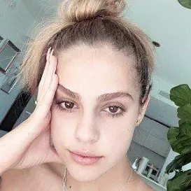 Karina Revilla net worth