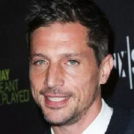 Simon Rex net worth
