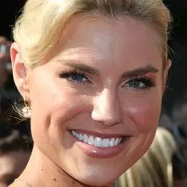 Rachel Reynolds net worth