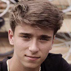 Josh Richards net worth