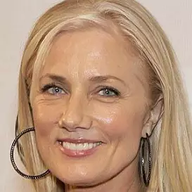 Joely Richardson net worth