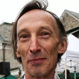 Julian Richings net worth