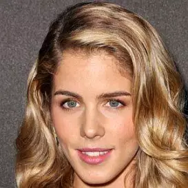 Emily Rickards net worth