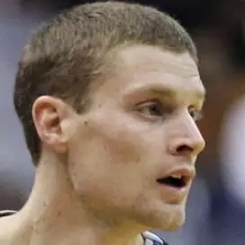 Luke Ridnour net worth