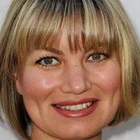 Rena Riffel net worth