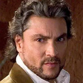 Osvaldo Rios net worth