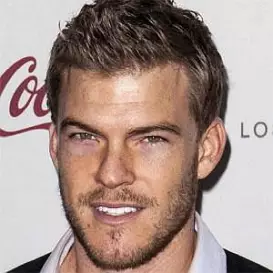 Alan Ritchson net worth