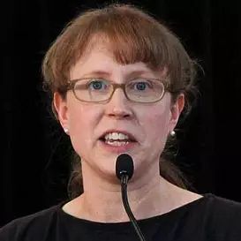 Sarah Roberts net worth