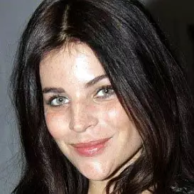 Julia Restoin Roitfeld net worth