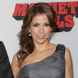 Alessandra Rosaldo net worth