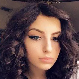 Lily Rose Johnston net worth