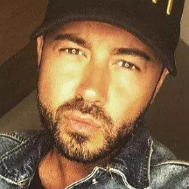 Dean Rowland net worth