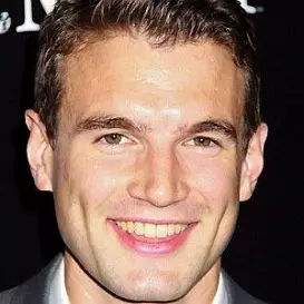 Alex Russell net worth