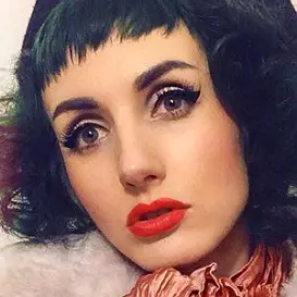 Stella Rose Saint Clair net worth