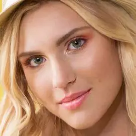 Angelica Salek net worth